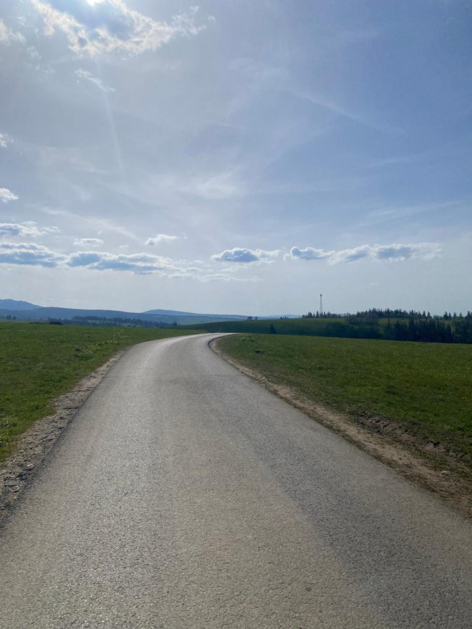 Malowany Domek W Gorach Ciche  Buitenkant foto